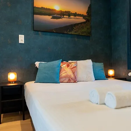 Huswell - Chic With Garden In Casa vacanze *